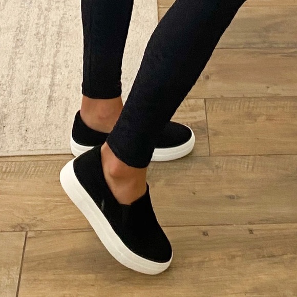 Soda Shoes - Shop Talulah Black Platform Sneakers